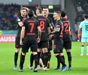 德乙黑马挑战德甲豪门，球星状态定杯赛走向