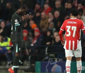 阿马拉·纳洛的利物浦生涯：十二分钟的红牌重播